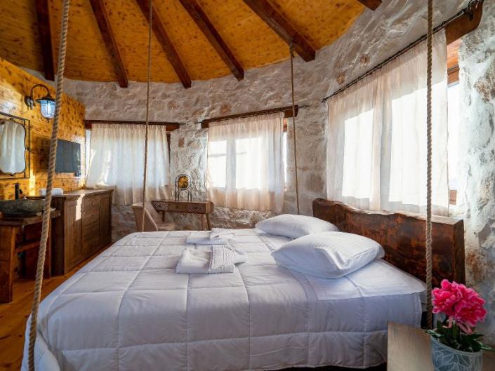 Image No.8-2 Bed House/Villa for sale