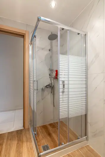 Image No.11-3 Bed House for sale