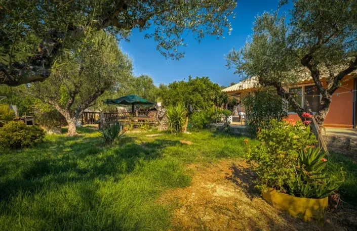 Image No.16-2 Bed House for sale