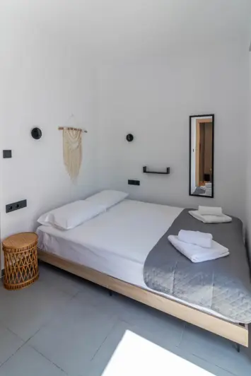 Image No.6-3 Bed House for sale