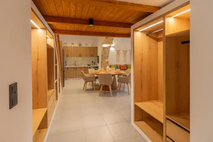 Image No.21-3 Bed House for sale