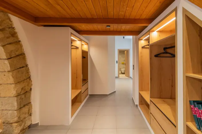 Image No.22-3 Bed House for sale