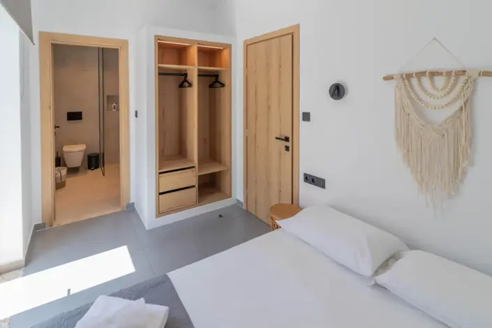 Image No.23-3 Bed House for sale