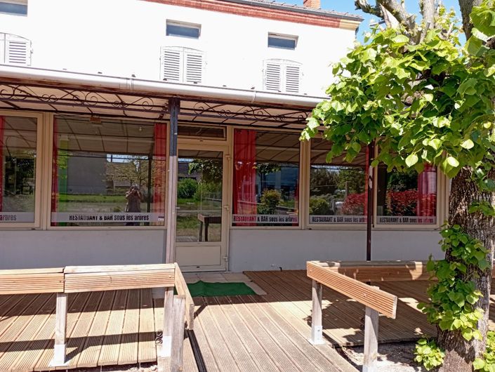 Image No.1-4 Bed Property for sale