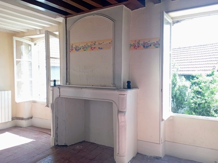 Image No.10-4 Bed Property for sale