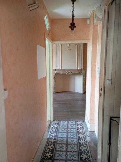 Image No.9-4 Bed Property for sale