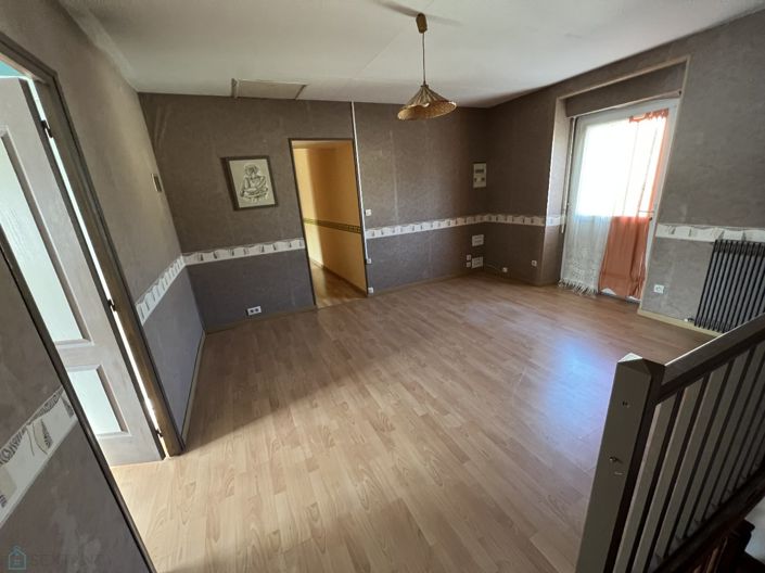 Image No.9-3 Bed Property for sale