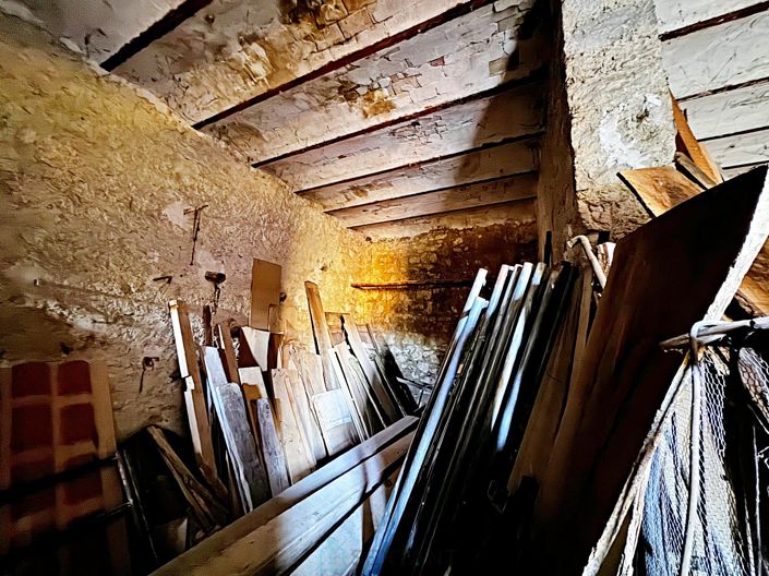 Image No.6-3 Bed Property for sale