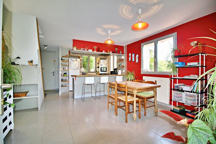 Image No.4-2 Bed Property for sale