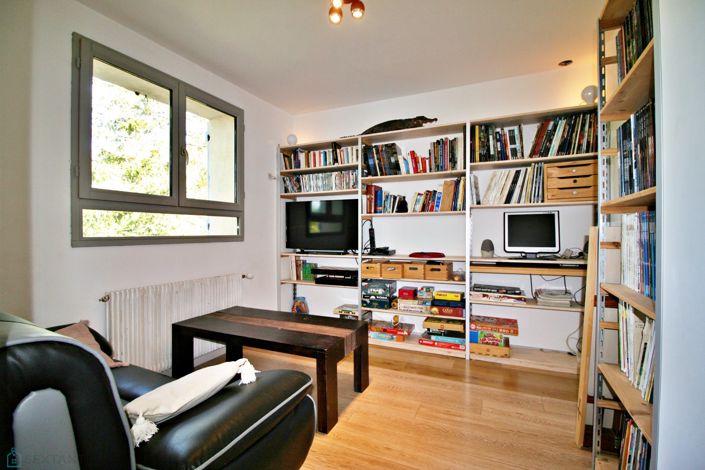 Image No.5-2 Bed Property for sale