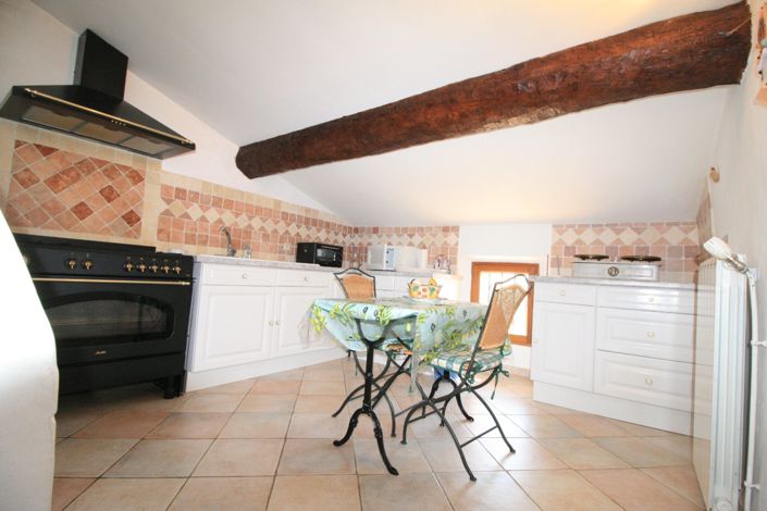 Image No.8-5 Bed Property for sale