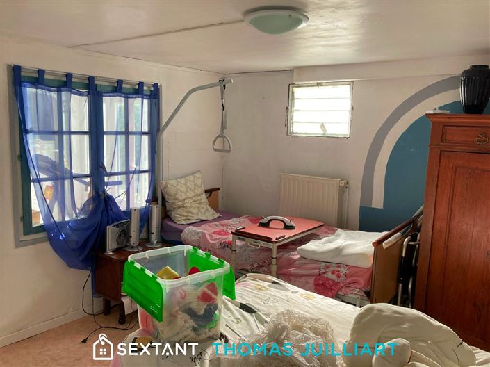 Image No.13-3 Bed Property for sale