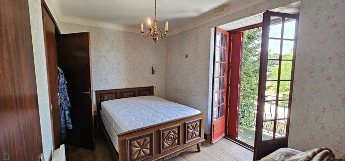 Image No.8-4 Bed House for sale