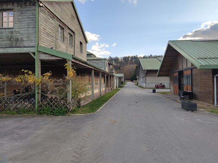 Image No.9-13 Bed Property for sale