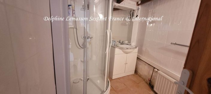 Image No.11-5 Bed Property for sale