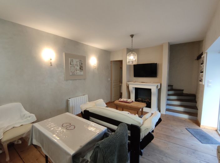 Image No.16-10 Bed Property for sale