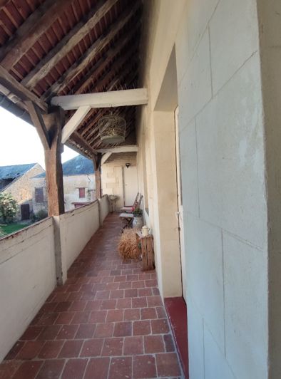 Image No.17-10 Bed Property for sale