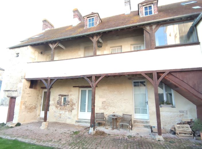 Image No.24-10 Bed Property for sale