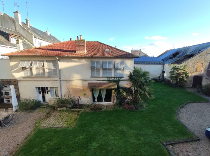 Image No.34-10 Bed Property for sale