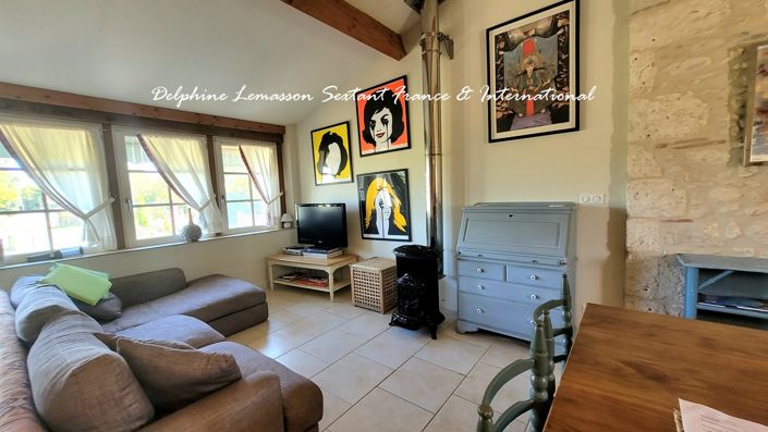 Image No.26-7 Bed Property for sale