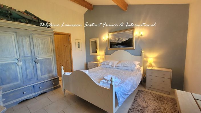 Image No.28-7 Bed Property for sale