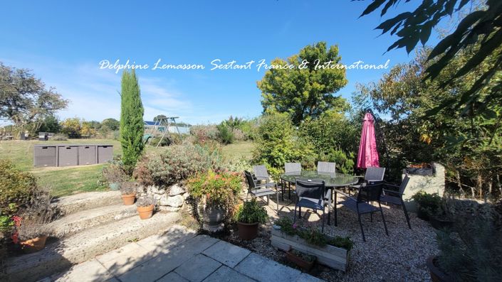 Image No.5-7 Bed Property for sale