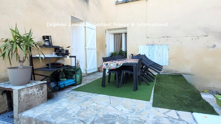 Image No.9-7 Bed House for sale