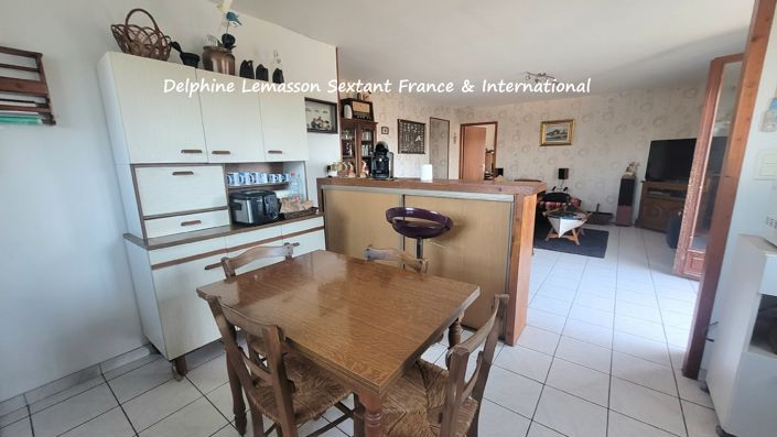 Image No.16-7 Bed House for sale