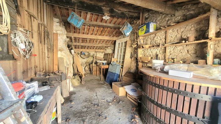 Image No.17-7 Bed House for sale