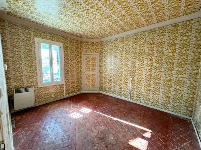 Image No.9-5 Bed Property for sale