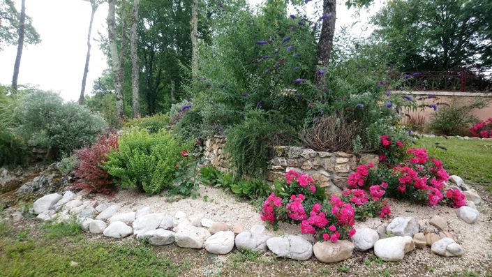 Image No.21-6 Bed Property for sale