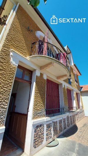 Image No.12-5 Bed Property for sale