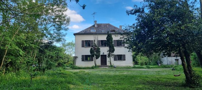 Image No.1-6 Bed Property for sale