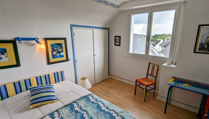 Image No.17-5 Bed Property for sale