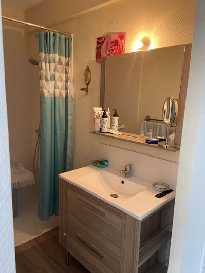 Image No.23-5 Bed Property for sale