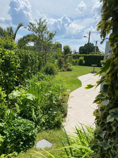 Image No.6-5 Bed Property for sale