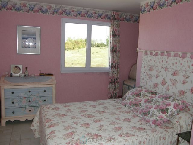 Image No.14-4 Bed Property for sale