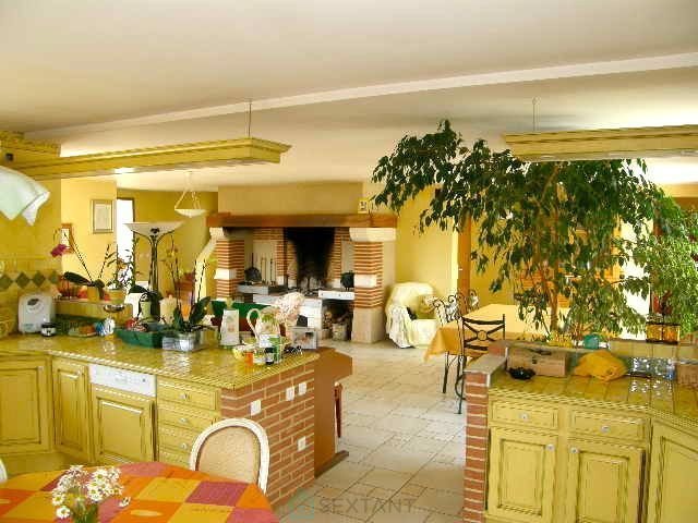 Image No.15-4 Bed Property for sale