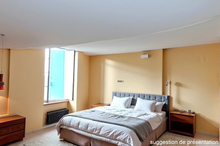 Image No.8-3 Bed Property for sale