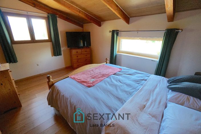 Image No.11-4 Bed Property for sale