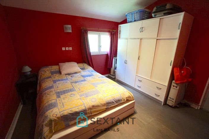 Image No.9-4 Bed Property for sale