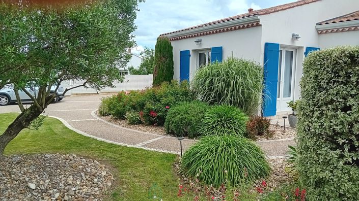 Image No.3-5 Bed Villa for sale