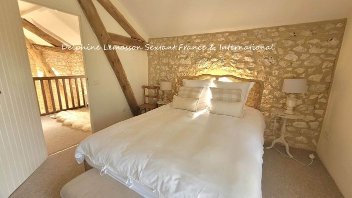 Image No.13-7 Bed Property for sale