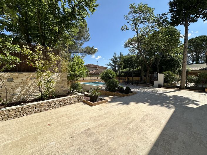 Image No.2-4 Bed Villa for sale