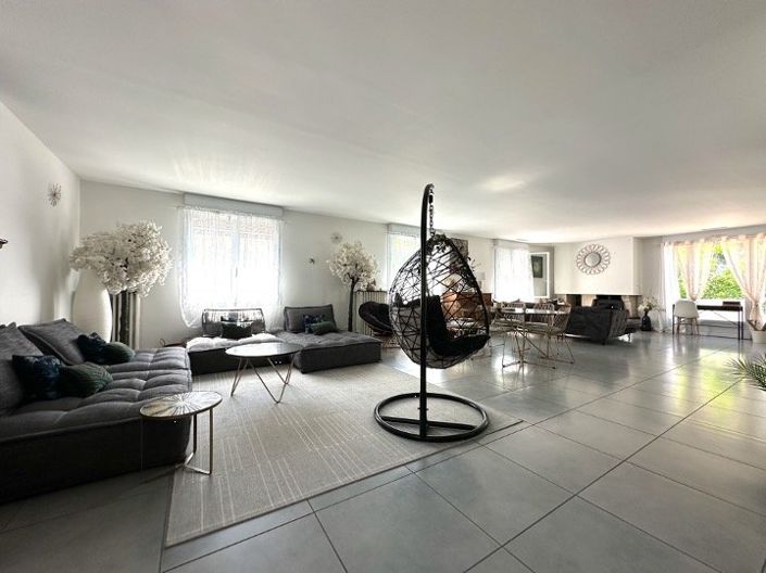 Image No.7-4 Bed Villa for sale