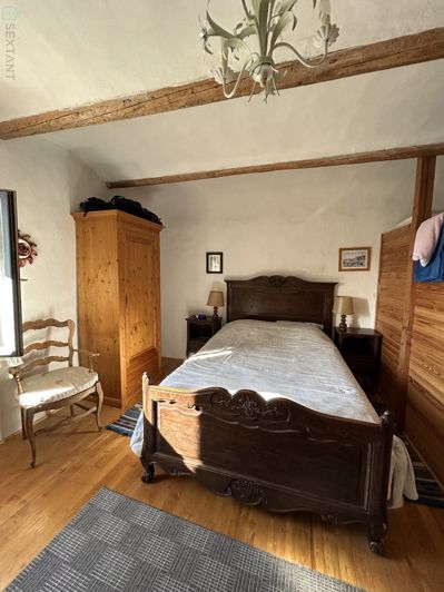 Image No.11-5 Bed Property for sale