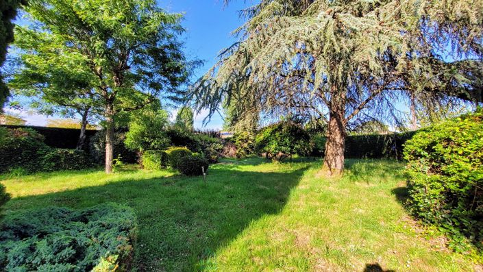 Image No.10-3 Bed House for sale