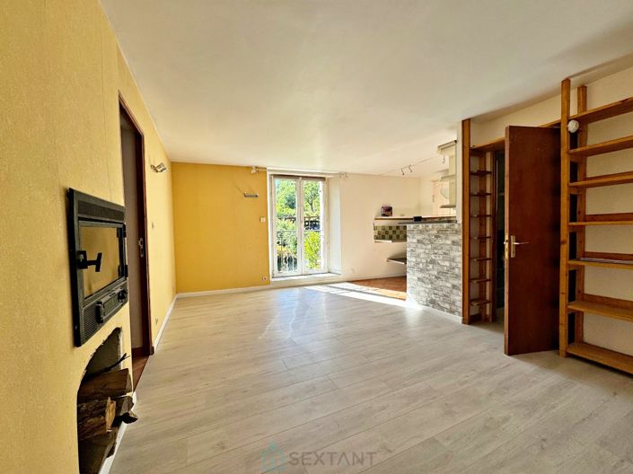 Image No.3-3 Bed Property for sale