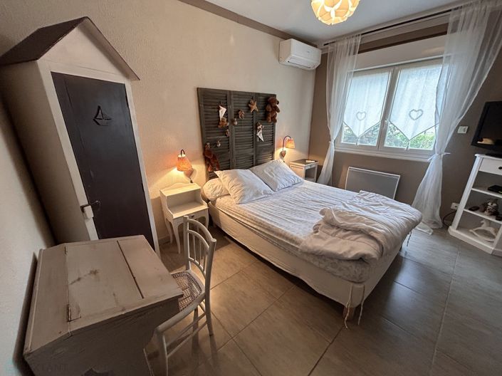 Image No.14-9 Bed Villa for sale