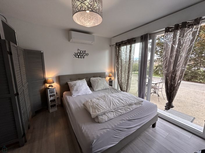 Image No.16-9 Bed Villa for sale